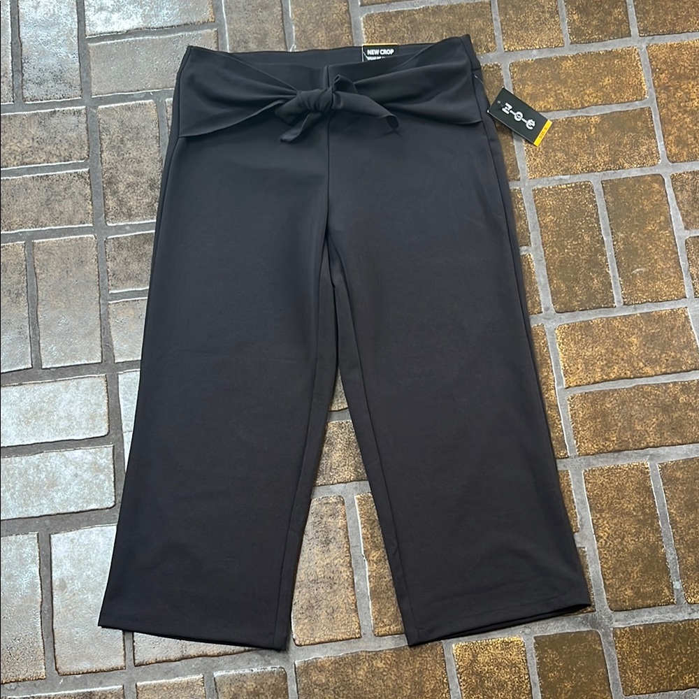 NWT Zoe by Zoe & Phoebe Black Tie Waist Pull-On Cropped Pant